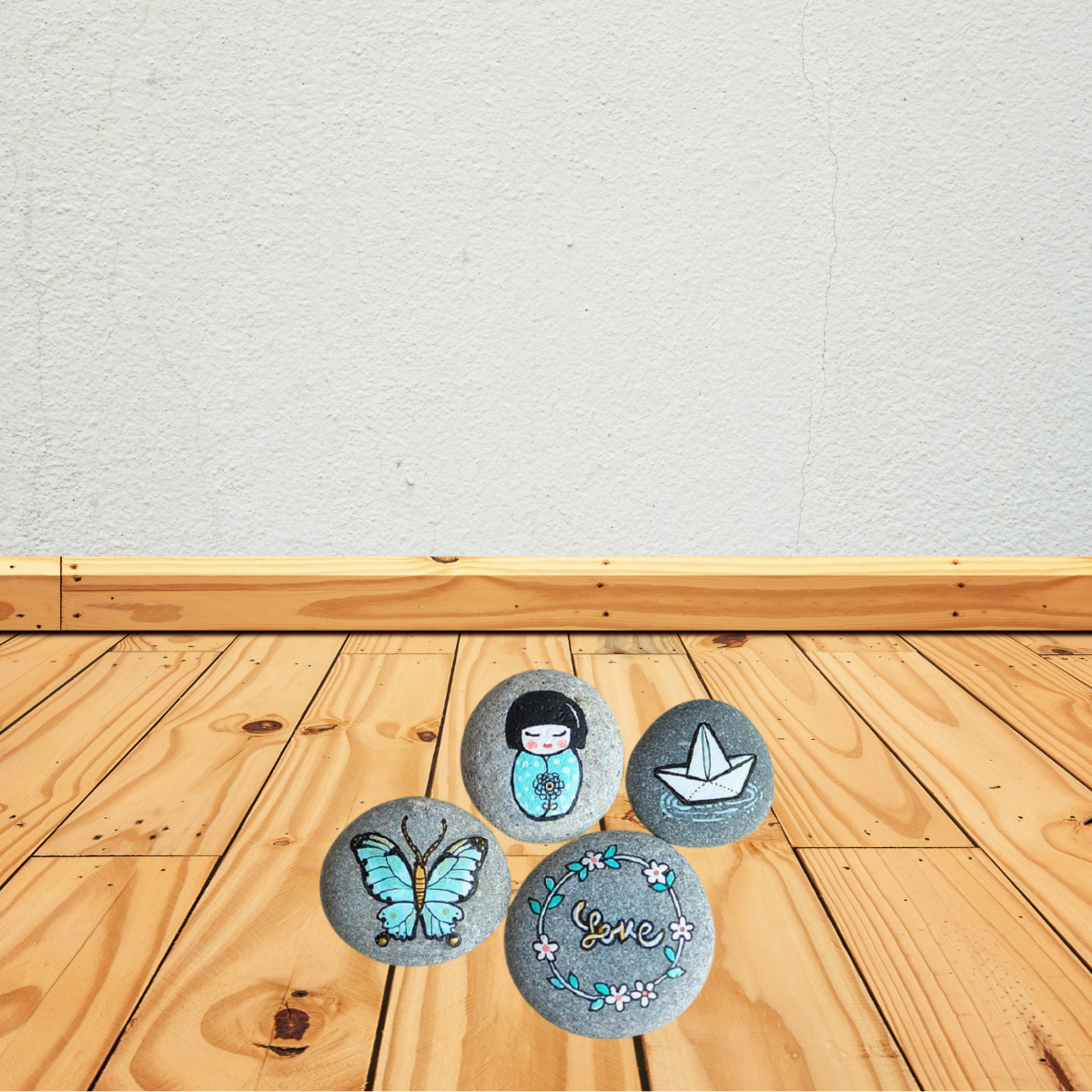 Beautiful Painting Stones Showpiece