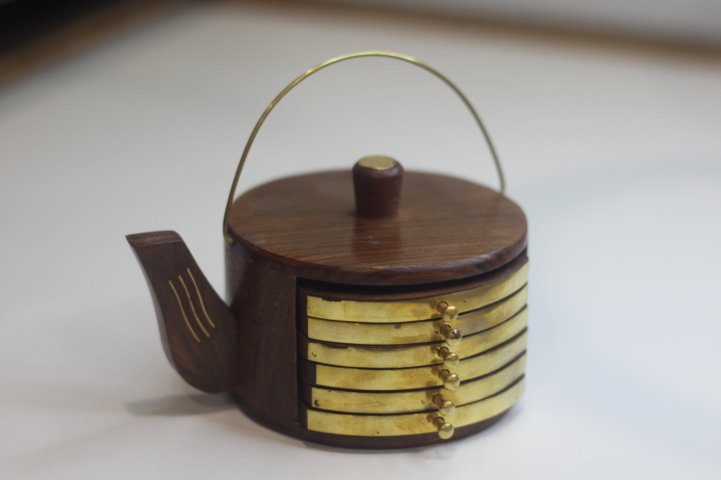 Unique Arts Kettle Shape Coaster Set of Kitchen and Dining Table / Coffee Table - Set of 6 Round Handicraft with Brass Decor Cattle Shape
