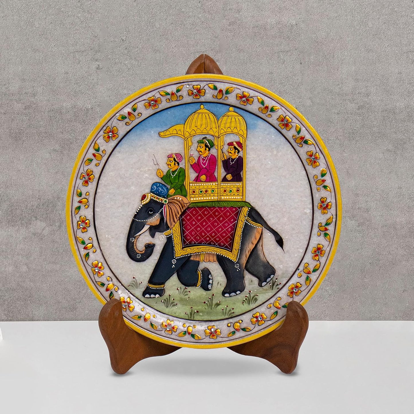 Marbel Round Elephant Plate With Wood Stand