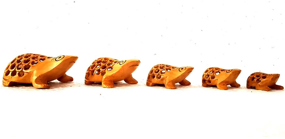 Wooden Frog Jali Antique Showpiece Set Of 5 Pcs